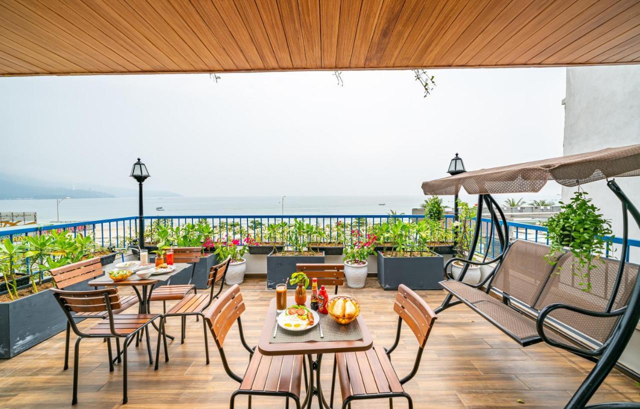 Cani Beach House Da Nang Buitenkant foto